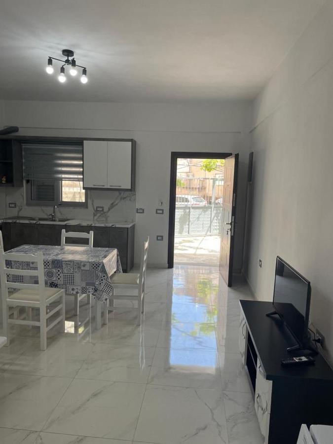 Taku Apartment Саранда Экстерьер фото