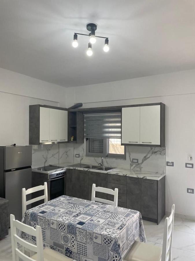 Taku Apartment Саранда Экстерьер фото